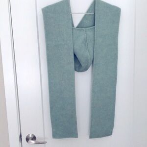 New yak wool felt scarf with hat